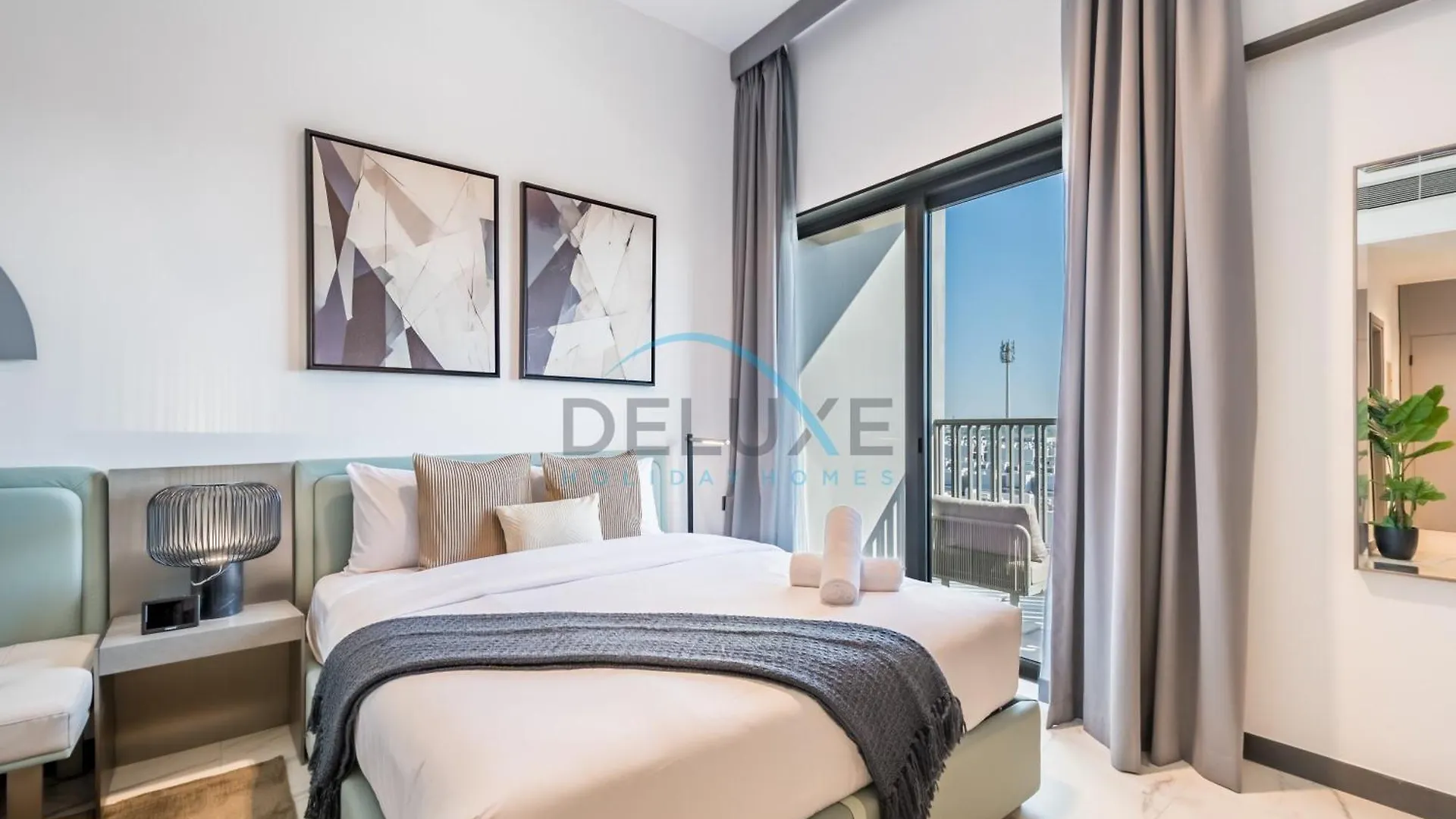 Stylish Studio Apartment In Mag Eye 910, Mohammad Bin Rashid City By Deluxe Holiday Homes Dubai United Arab Emirates