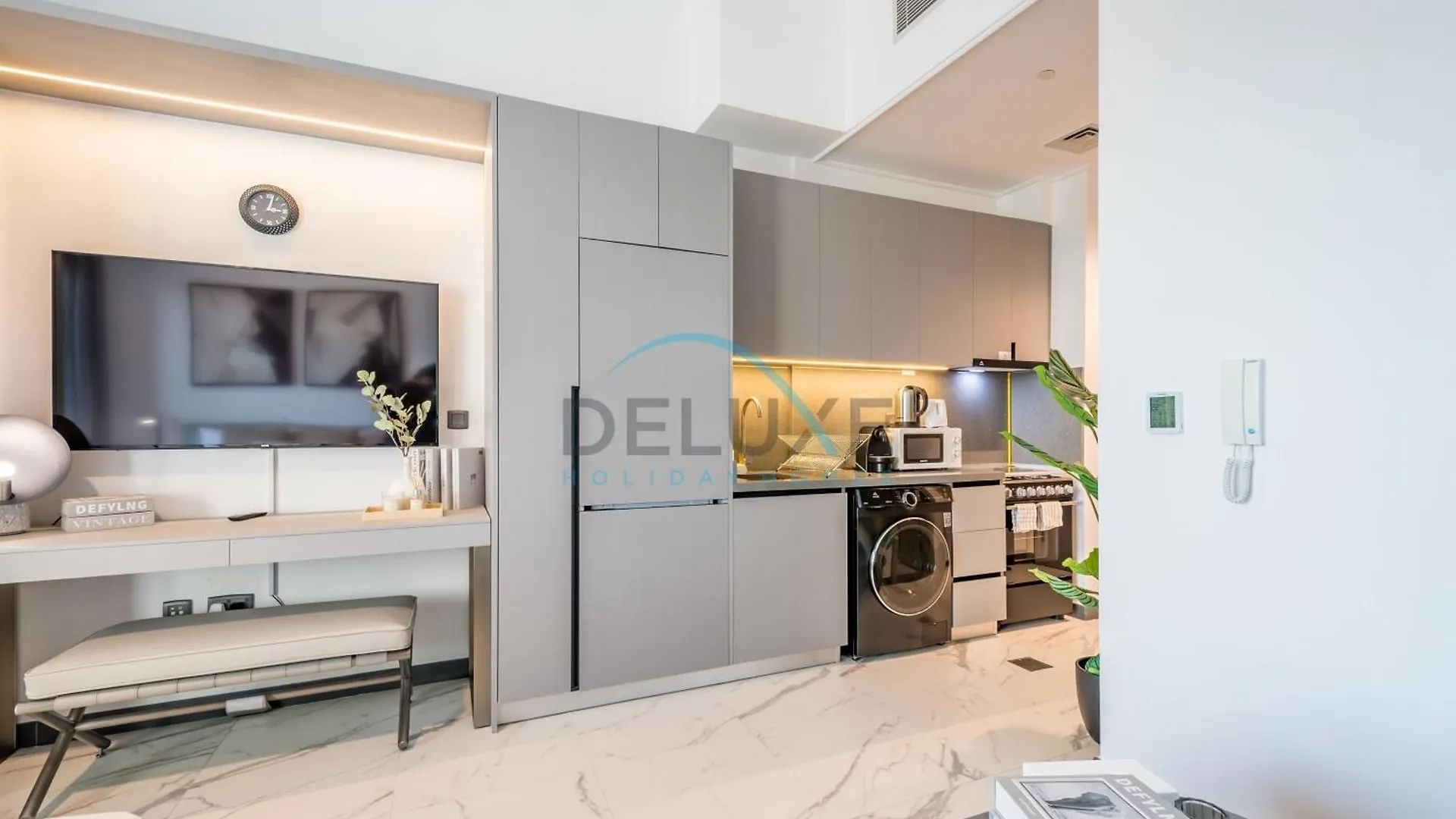 Stylish Studio Apartment In Mag Eye 910, Mohammad Bin Rashid City By Deluxe Holiday Homes Dubai