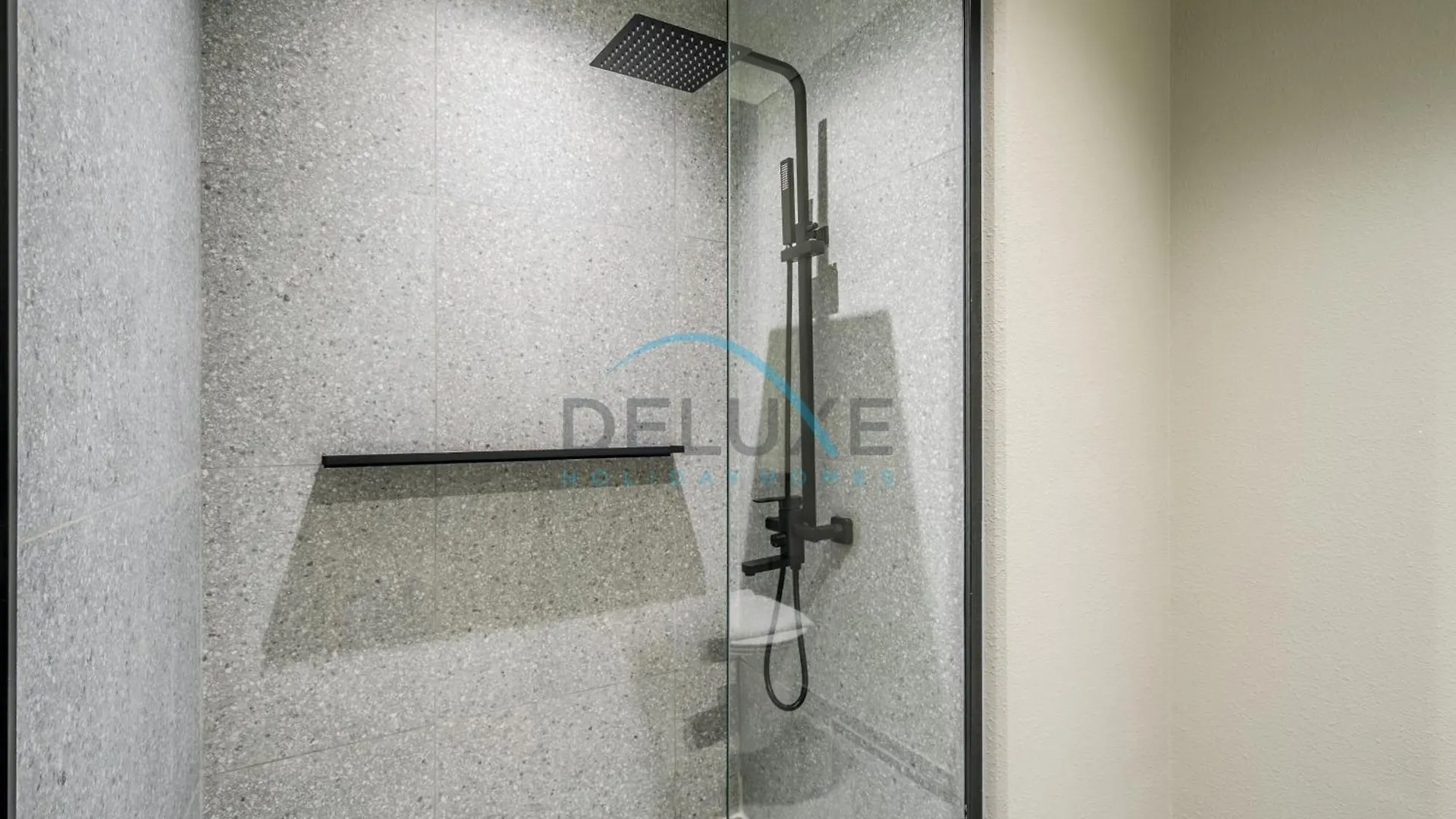 Stylish Studio Apartment In Mag Eye 910, Mohammad Bin Rashid City By Deluxe Holiday Homes Dubai United Arab Emirates
